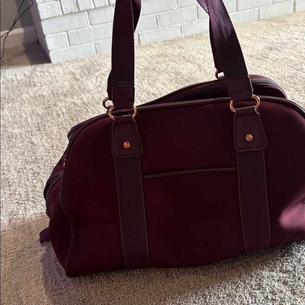 Elegant burgundy Calia bag - Picture 2 of 8